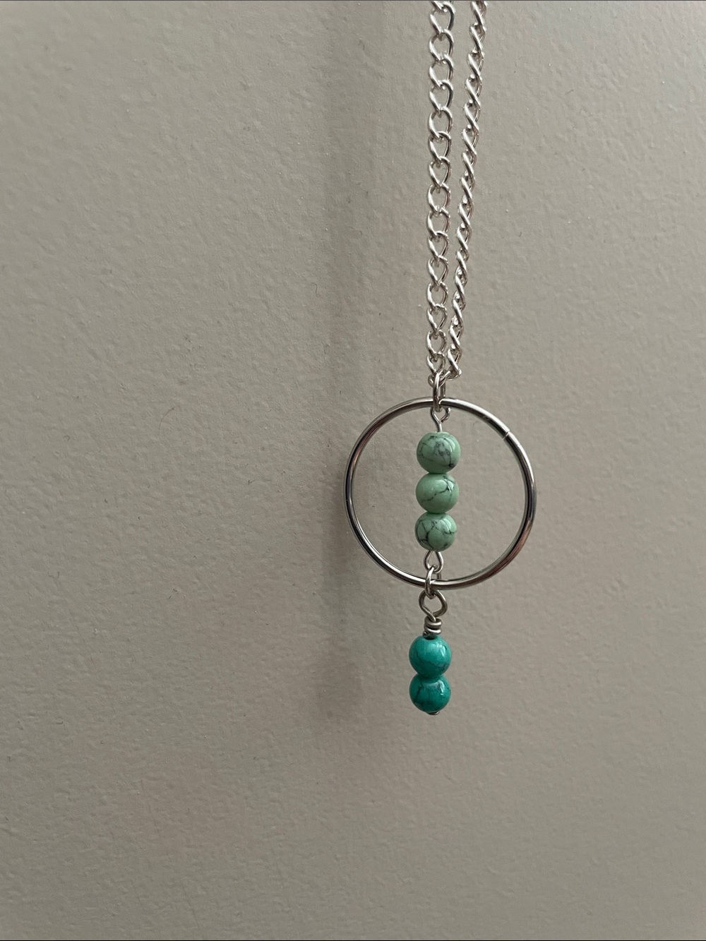 Silver hoop green turquoise round gemstone necklace